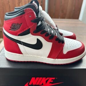 2015 Nike Air Jordan 1 Chicago GS Size 4
